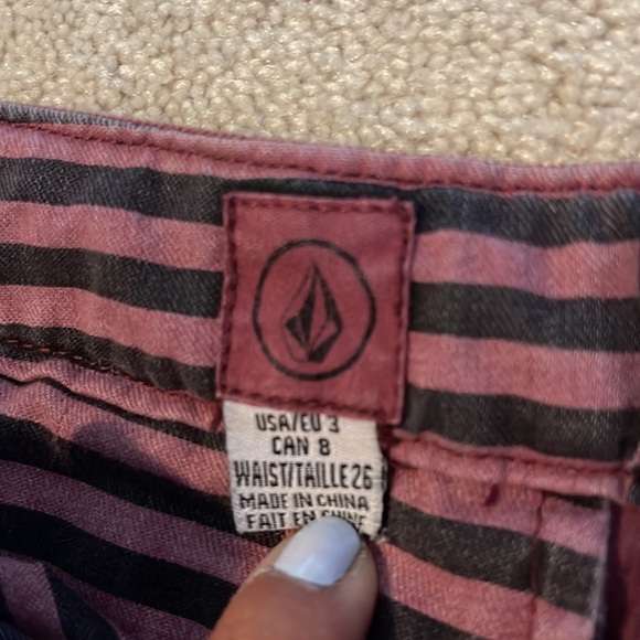 Denim shorts - Picture 3 of 4